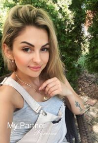 Dating Service to Meet Sexy Ukrainian Lady Mariya from Nikolaev, Ukraine