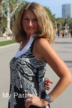 Dating Service to Meet Single Belarusian Lady Marina from Grodno, Belarus