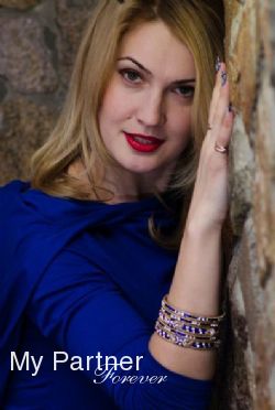 Dating Service to Meet Stunning Ukrainian Lady Anna from Melitopol, Ukraine