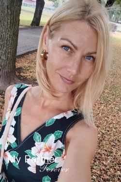 Belarusian Woman Seeking Marriage - Viktoriya from Grodno, Belarus