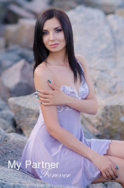 Charming Ukrainian Bride Alena from Dniepropetrovsk, Ukraine