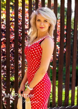 Charming Woman from Ukraine - Oksana from Kiev, Ukraine