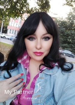 Dating Service to Meet Single Ukrainian Lady Anzhela from Khmelnitsky, Ukraine