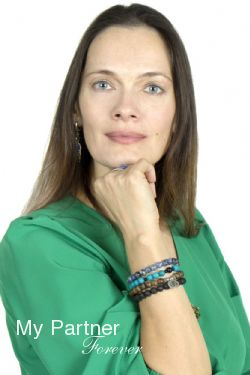 Dating Service to Meet Stunning Belarusian Lady Viktoriya from Minsk, Belarus
