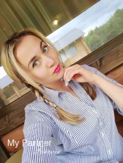 Dating Site to Meet Beautiful Ukrainian Woman Yuliya from Cherkasy, Ukraine