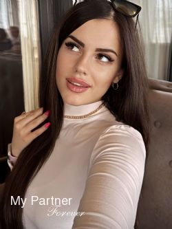 Dating Site to Meet Pretty Belarusian Girl Viktoriya from Gomel, Belarus