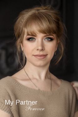 Dating Site to Meet Sexy Russian Lady Elena from Almaty, Kazakhstan