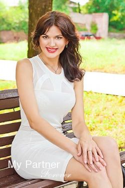 Dating Site to Meet Stunning Ukrainian Girl Anna from Zaporozhye, Ukraine