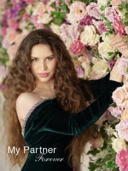 Dating with Charming Ukrainian Lady Alina from Vinnitsa, Ukraine