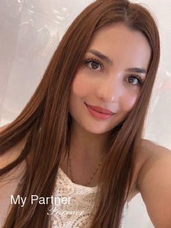 Dating with Sexy Russian Lady Lilya from Chisinau, Moldova