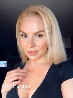 Dating with Single Ukrainian Woman Nataliya from Kiev, Ukraine