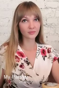 Datingsite to Meet Pretty Belarusian Girl Alena from Grodno, Belarus