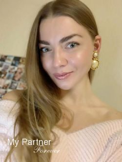 Datingsite to Meet Sexy Russian Lady Irina from Almaty, Kazakhstan