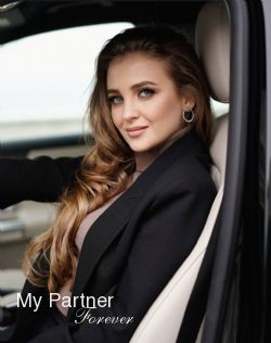 Datingsite to Meet Stunning Russian Woman Violetta from Tiraspol, Moldova