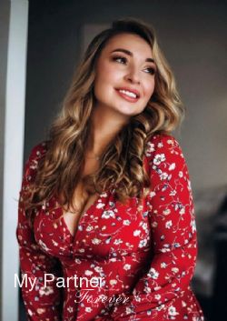 Datingsite to Meet Stunning Ukrainian Girl Viktoriya from Ivano-Frankovsk, Ukraine