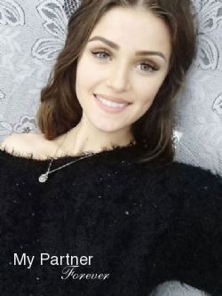 Gorgeous Ukrainian Bride Lyubov from Sumy, Ukraine