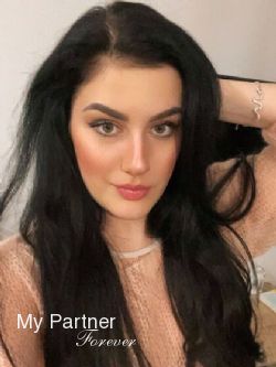 International Marriage Agency Service to Meet Viktoriya from Vinnitsa, Ukraine