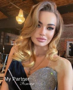 Meet Stunning Ukrainian Girl Anzhelika from Kiev, Ukraine
