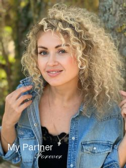 Pretty Girl from Ukraine - Larisa from Kharkov, Ukraine