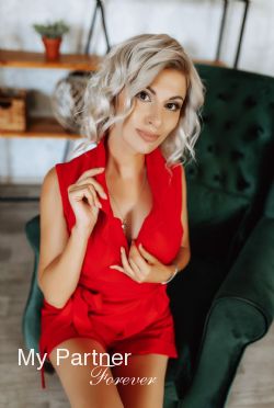 Single Ukrainian Lady Viktoriya from Zaporozhye, Ukraine