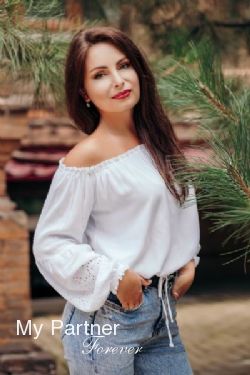 Ukrainian Girl Seeking Marriage - Anna from Zaporozhye, Ukraine