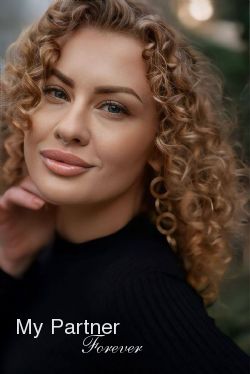 Ukrainian Woman Looking for Men - Yuliya from Kharkov, Ukraine