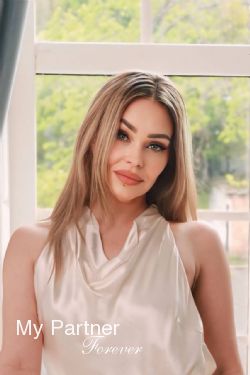 Ukrainian Woman Seeking Men - Anna from Kiev, Ukraine