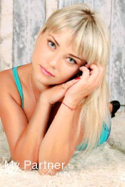 Online Dating with Pretty Ukrainian Woman Anna from Sumy, Ukraine