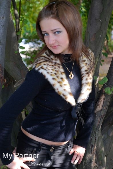 Dating Service to Meet Sexy Ukrainian Woman Nataliya from Melitopol, Ukraine