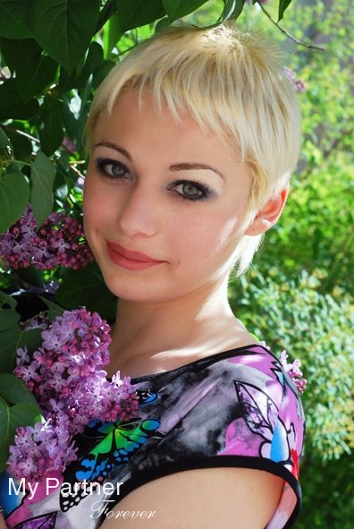 Dating Site to Meet Single Ukrainian Lady Oksana from Melitopol, Ukraine