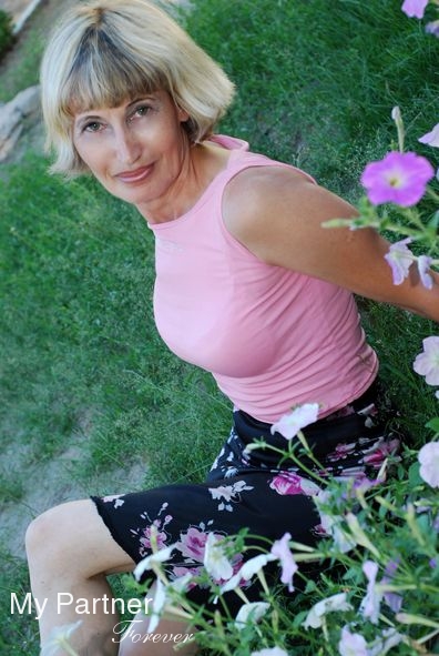 Datingsite to Meet Pretty Ukrainian Girl Dina from Melitopol, Ukraine