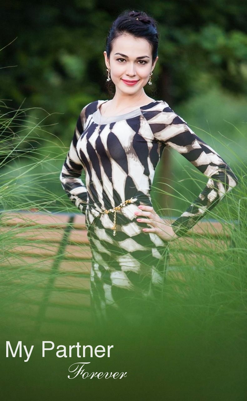 Beautiful Ukrainian Bride Alina from Donetsk, Ukraine