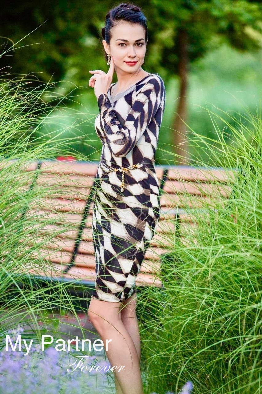 Charming Ukrainian Bride Alina from Donetsk, Ukraine