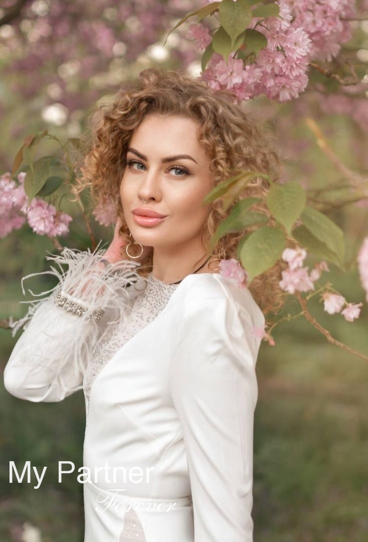 Charming Ukrainian Girl Yuliya from Kharkov, Ukraine