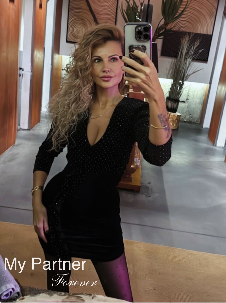 Charming Ukrainian Woman Irina from Kiev, Ukraine