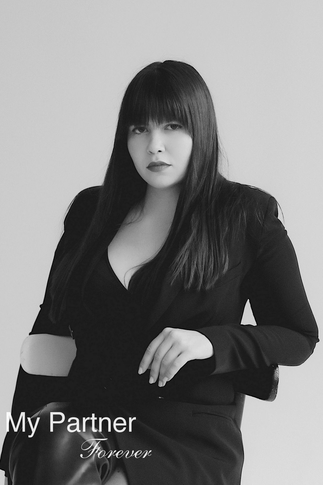 Dating Service to Meet Beautiful Belarusian Woman Yuliya from Brest, Belarus