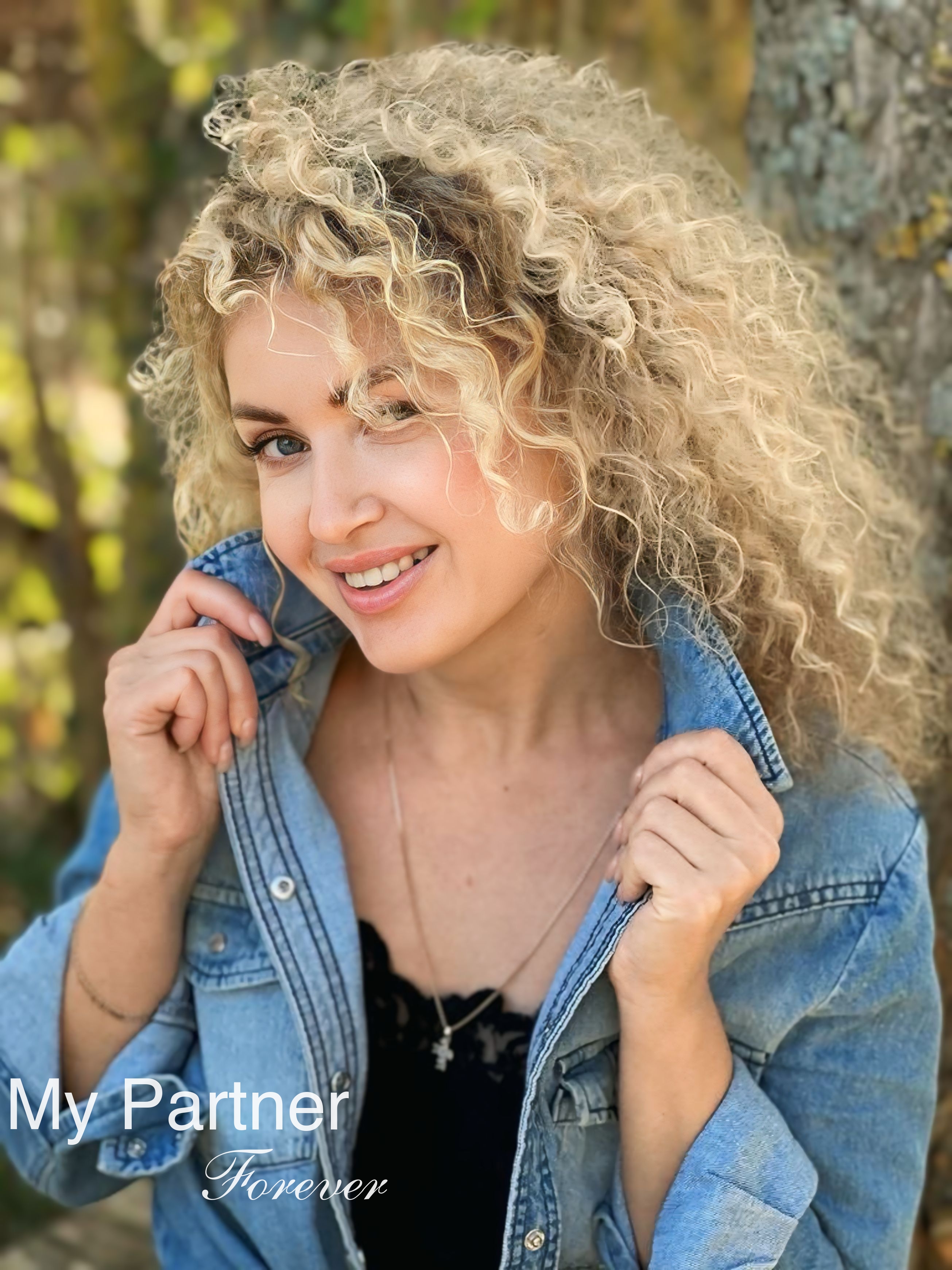 Dating Service to Meet Beautiful Ukrainian Girl Larisa from Kharkov, Ukraine