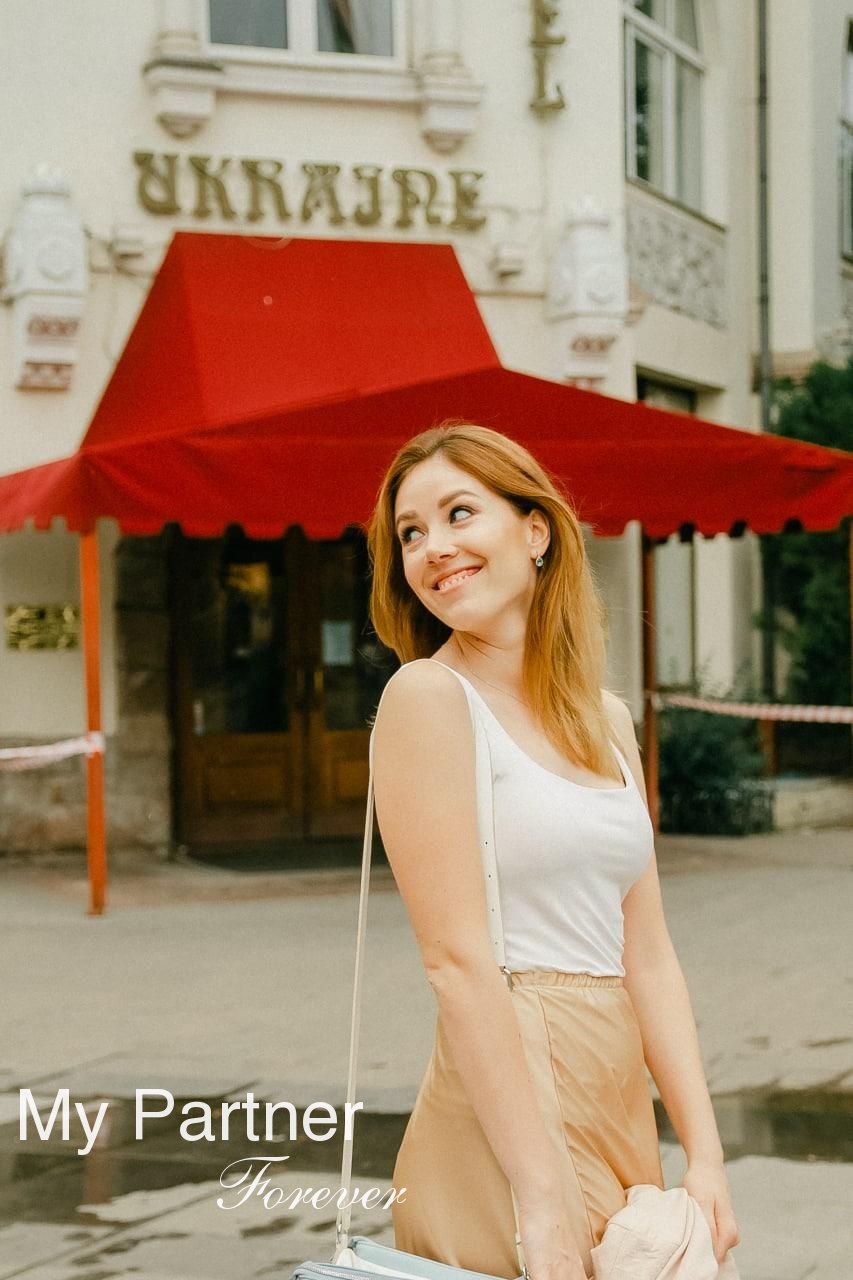 Dating Service to Meet Gorgeous Ukrainian Woman Sofiya from Zaporozhye, Ukraine