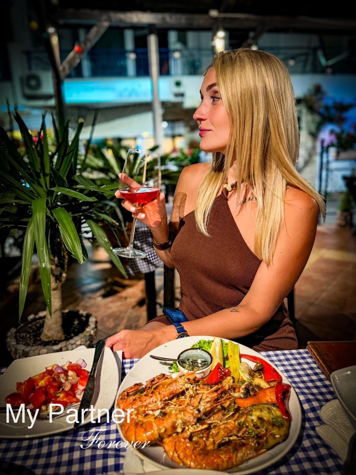 Dating Service to Meet Pretty Ukrainian Lady Tatiyana from Zaporozhye, Ukraine