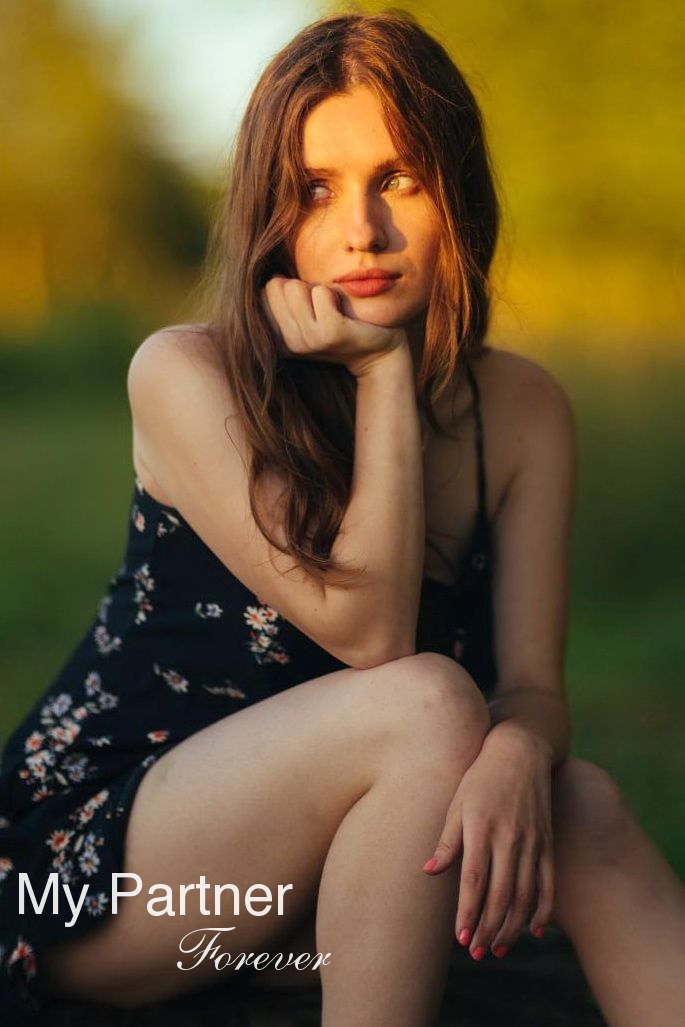 Dating Service to Meet Sexy Belarusian Lady Aleksandra from Minsk, Belarus