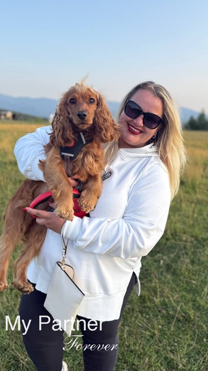 Dating Service to Meet Single Ukrainian Girl Nina from Ivano-Frankovsk, Ukraine