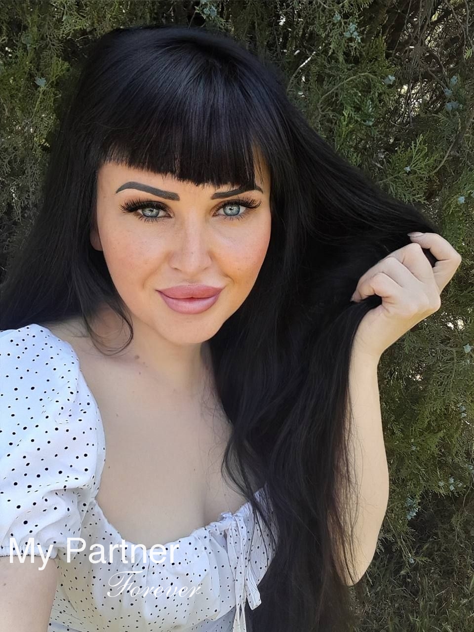 Dating Site to Meet Beautiful Ukrainian Woman Elena from Odessa, Ukraine