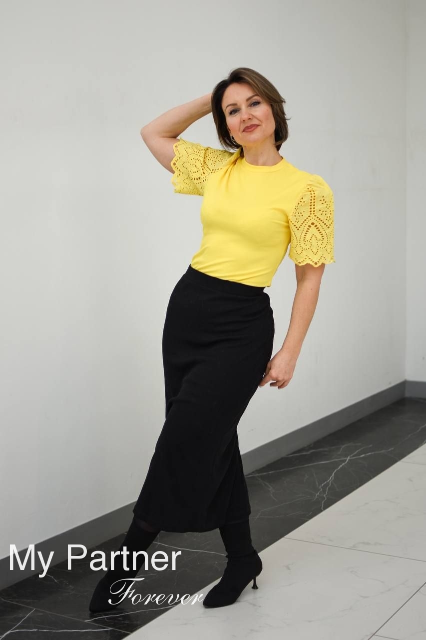 Dating Site to Meet Gorgeous Ukrainian Woman Oksana from Kharkov, Ukraine