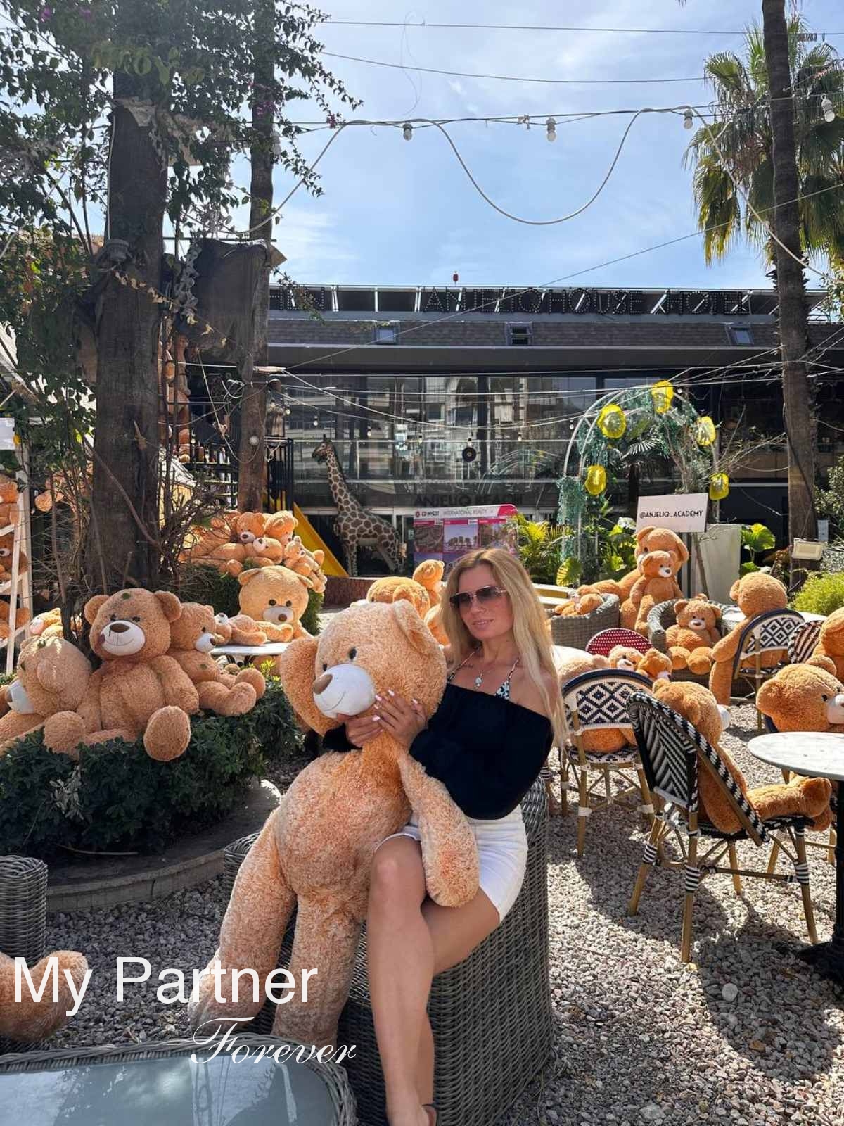 Dating Site to Meet Sexy Ukrainian Girl Yuliya from Kharkov, Ukraine