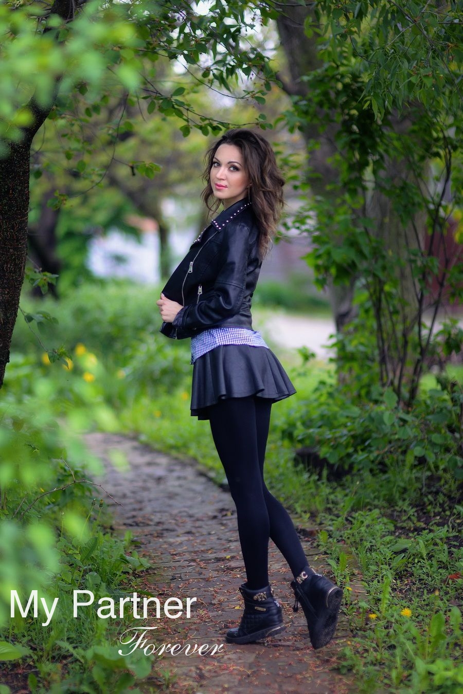 Dating with Charming Ukrainian Woman Lilya from Kharkov, Ukraine