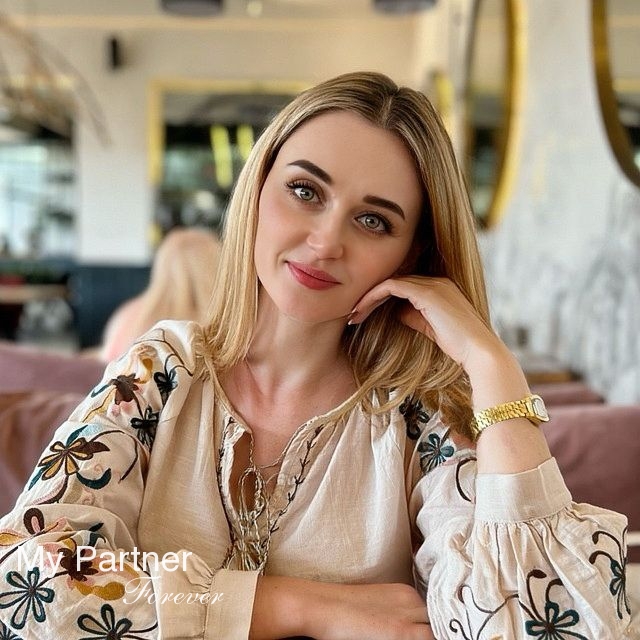 Dating with Sexy Ukrainian Girl Tatiyana from Vinnitsa, Ukraine