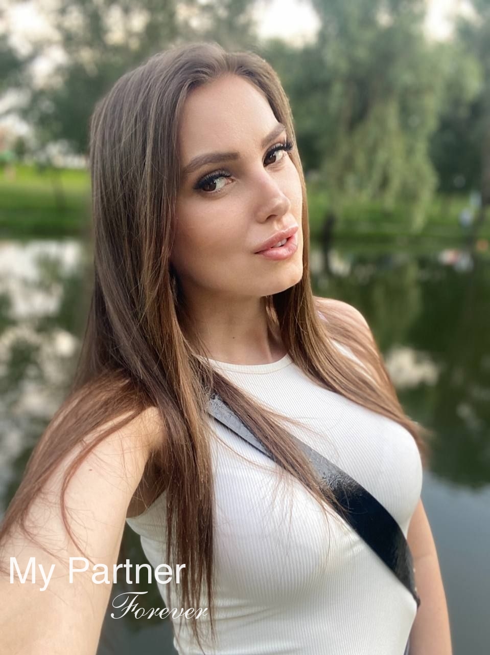 Dating with Sexy Ukrainian Woman Alena from Vinnitsa, Ukraine