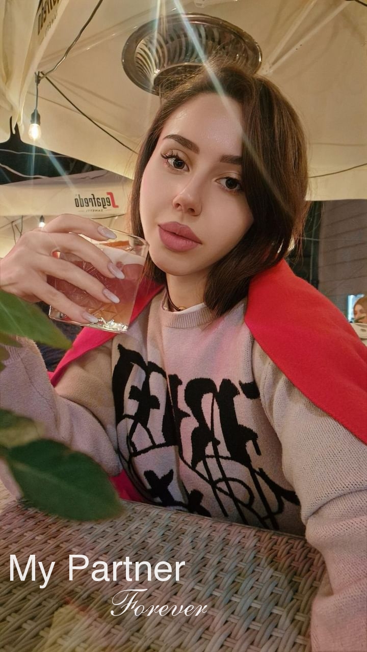 Dating with Single Ukrainian Girl Nataliya from Kharkov, Ukraine