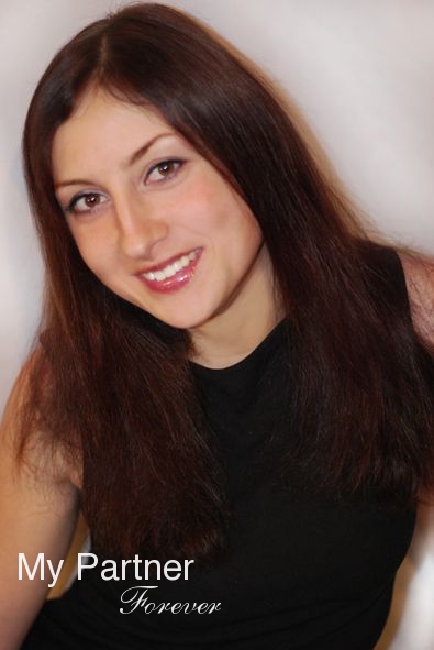 Datingsite to Meet Gorgeous Ukrainian Girl Yuliya from Melitopol, Ukraine