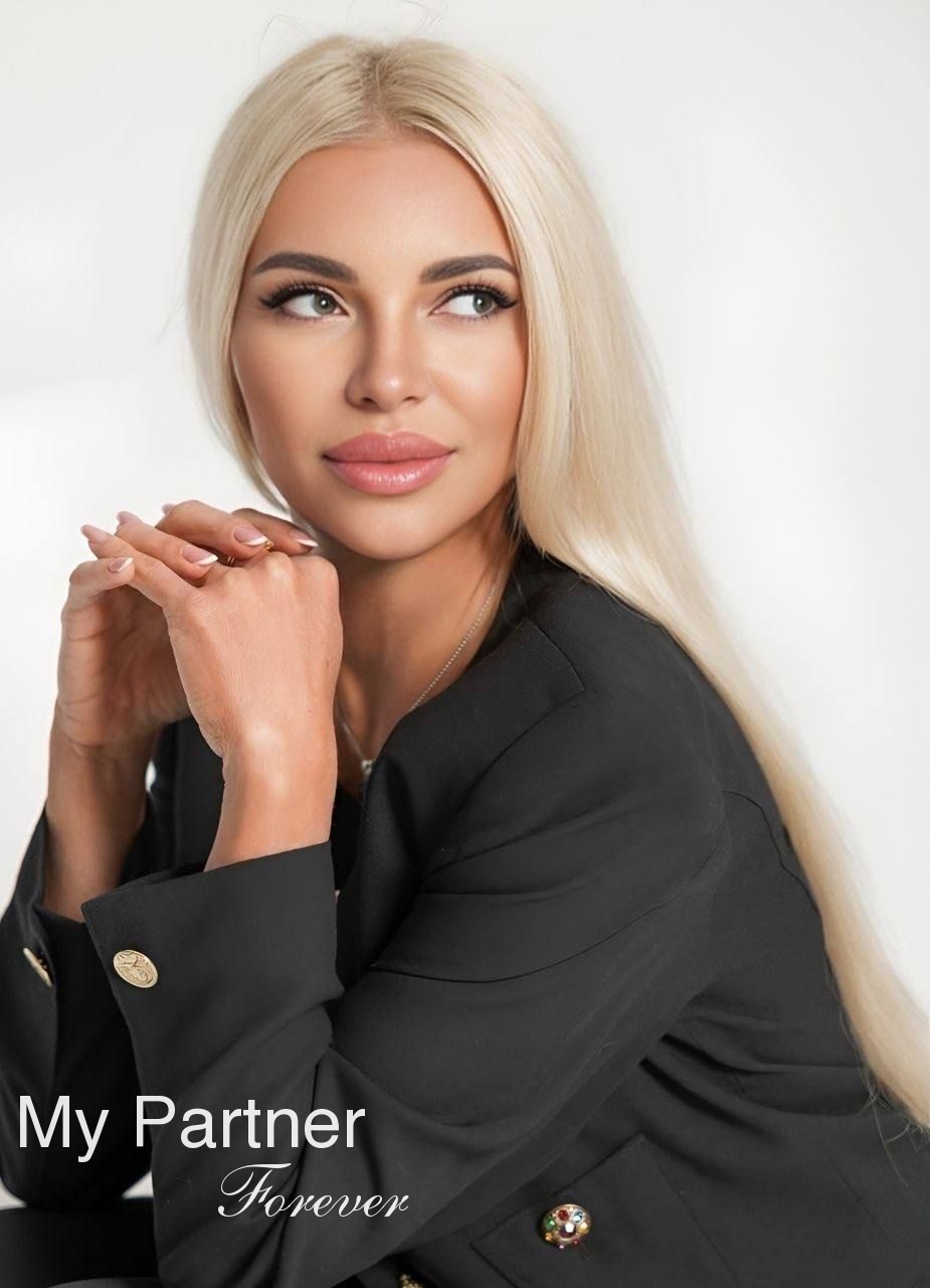 Gorgeous Lady from Ukraine - Yuliya from Nikolaev, Ukraine